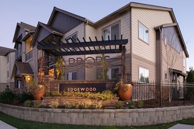 The Arbors at Edgewood Apartments Exterior Building